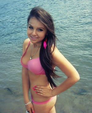 Samantha from Louisiana is looking for adult webcam chat