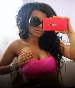 Cristal from California is looking for adult webcam chat